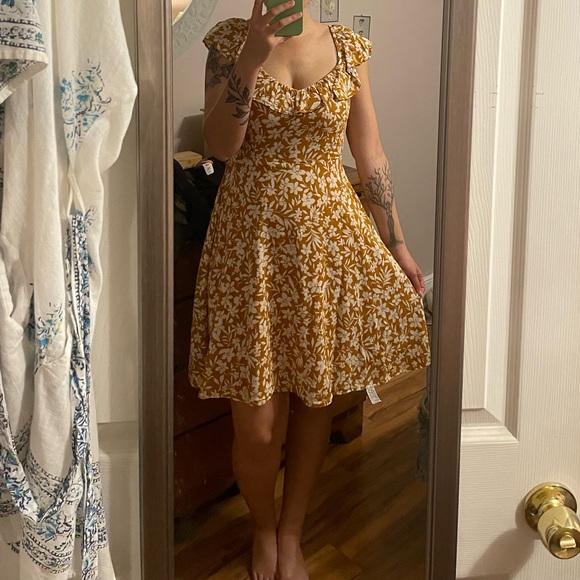 Floral sundress - Picture 2 of 10
